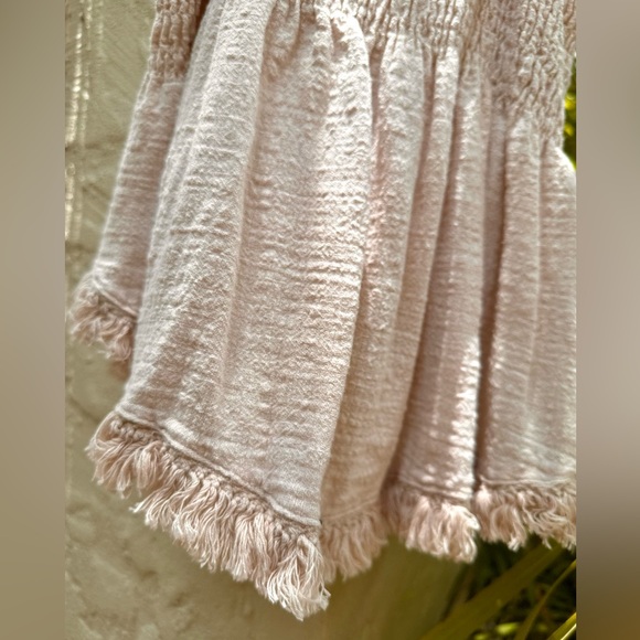 VICI COLLECTION 🌺 Haley Cotton Smocked Frayed Hem Babydoll Flowy Top Beige - Picture 6 of 8